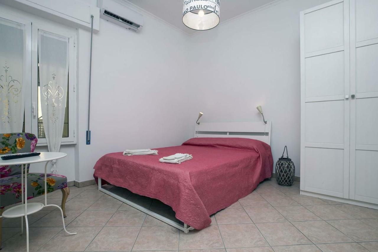Il Cortiletto Di Via Tuscolana Apartamento Roma Exterior foto