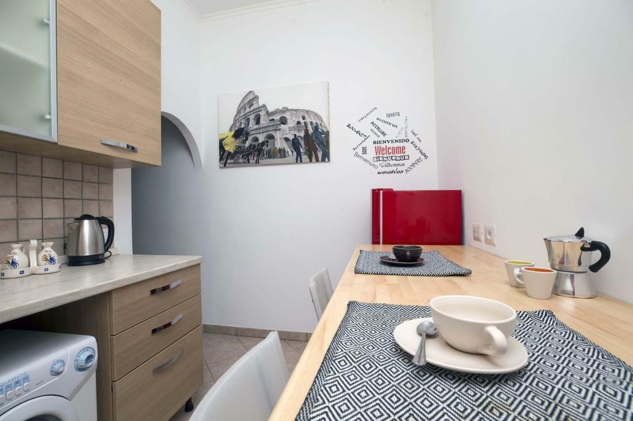 Il Cortiletto Di Via Tuscolana Apartamento Roma Exterior foto